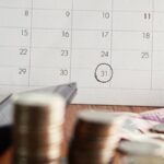 Calendário, calculadora e moedas