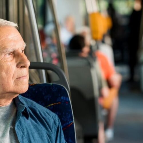Como solicitar o cartão de ônibus para idosos e garantir seu direito à gratuidade em 2024