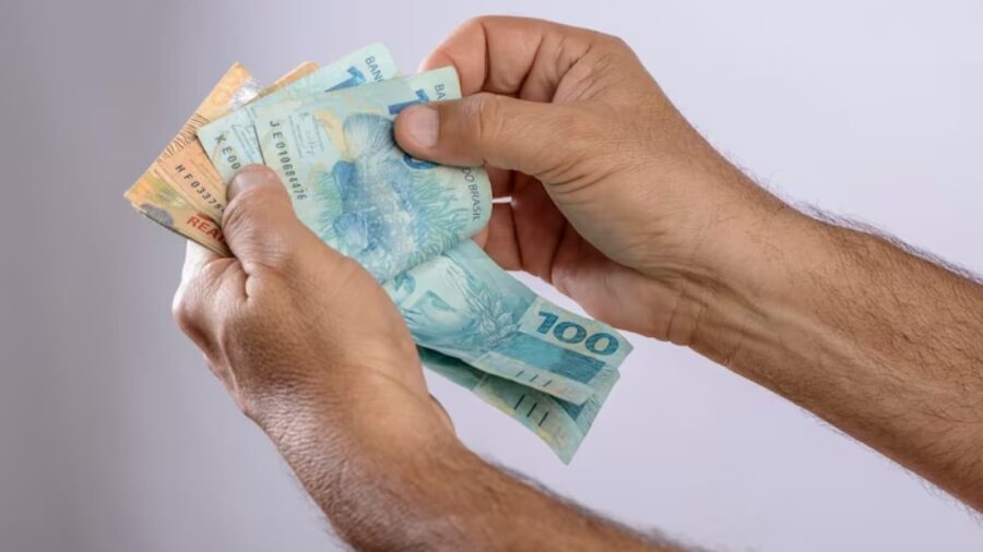 Beneficiários com NIS específico recebem Bolsa Família nesta terça; confira a programação