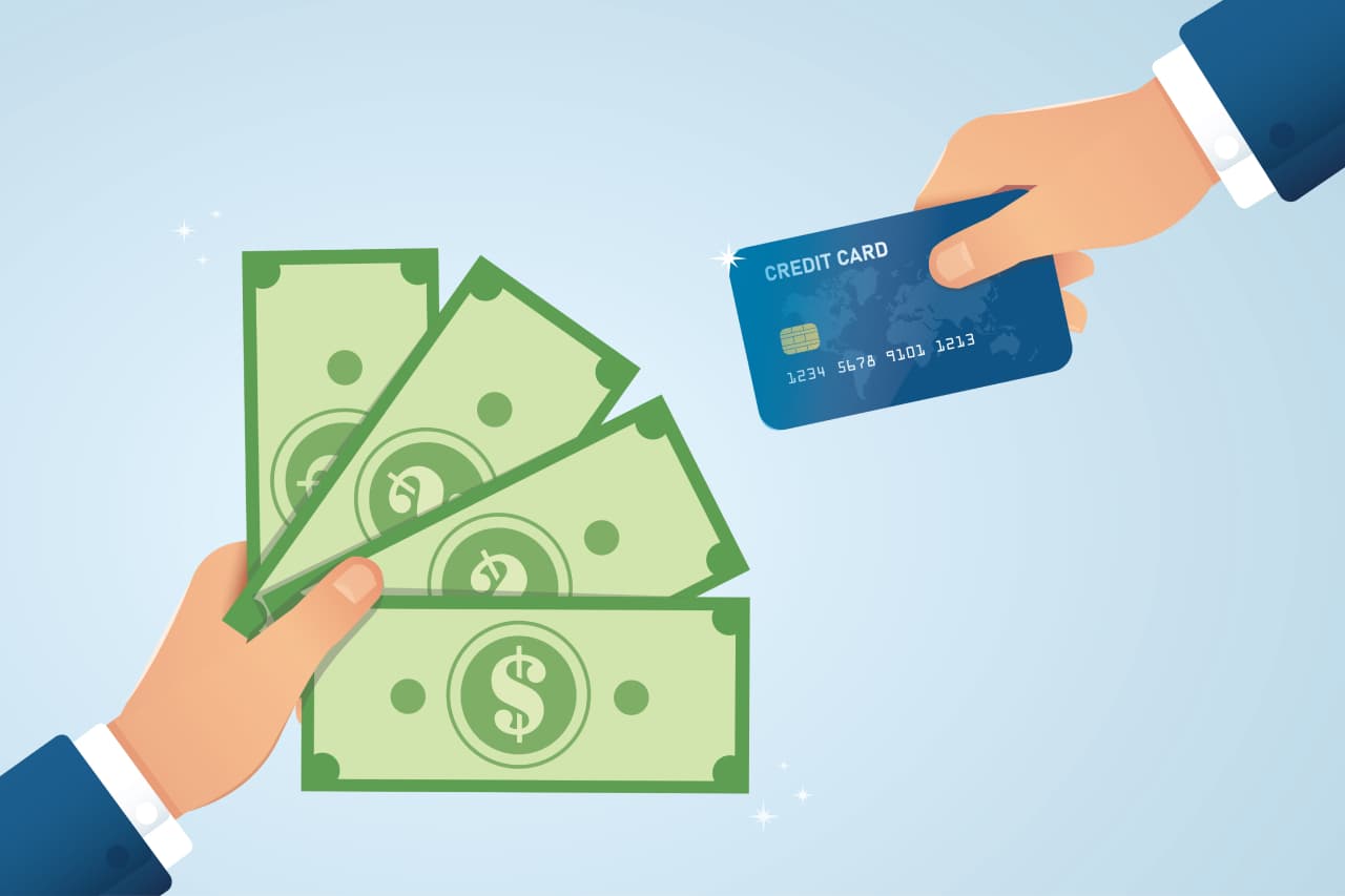 Qual a diferença entre fazer empréstimo e usar cartão de crédito?