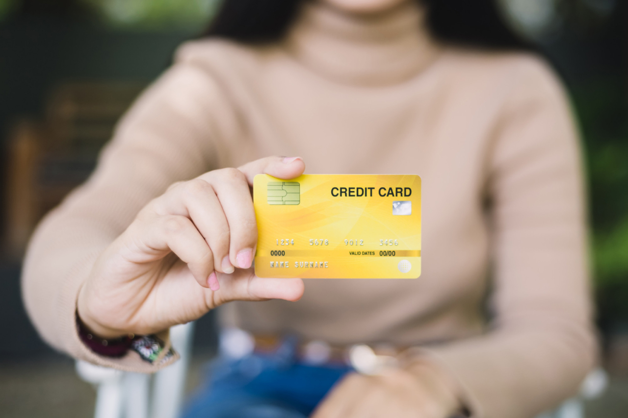 Anuidade do cartão de crédito: como pagar, como parcelar e como isentar